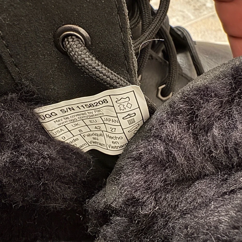 UGG Men’s Black Neumel High Weather Hybrid Boot Size 9 Men’s - Picture 6 of 7